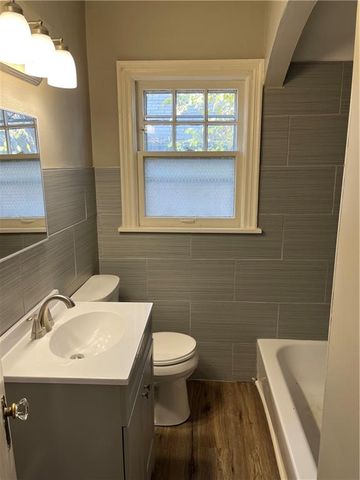 2819 E 63rd Street, Kansas City, MO 64130