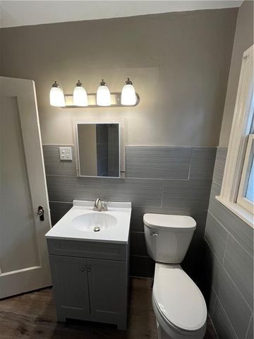 2819 E 63rd Street, Kansas City, MO 64130