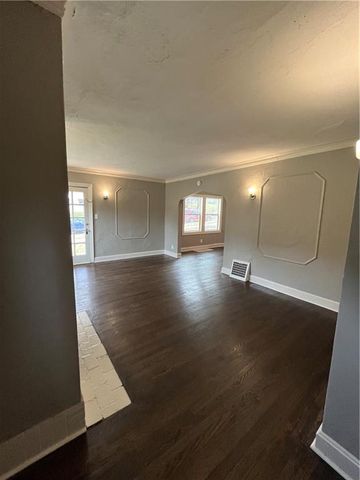 2819 E 63rd Street, Kansas City, MO 64130