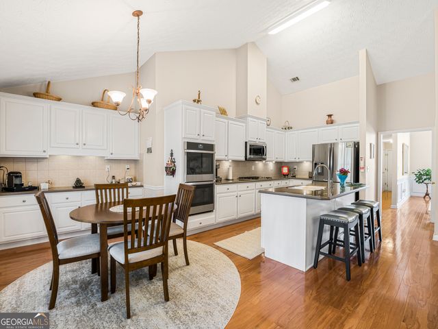 4543 Austin Hills Drive, Suwanee, GA 30024