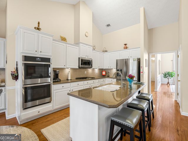 4543 Austin Hills Drive, Suwanee, GA 30024