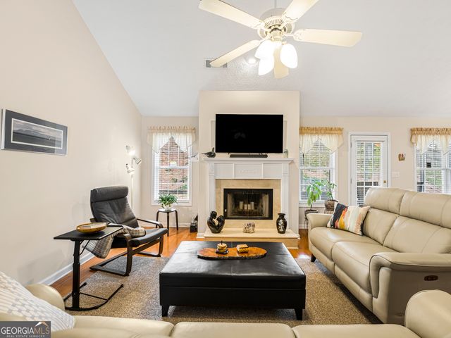 4543 Austin Hills Drive, Suwanee, GA 30024