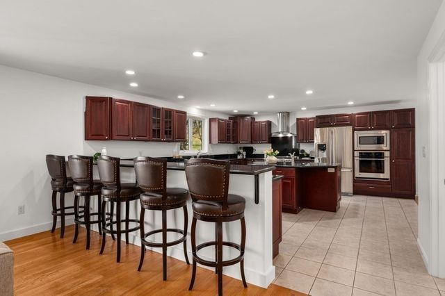 41 Merrimac St, Woburn, MA 01801