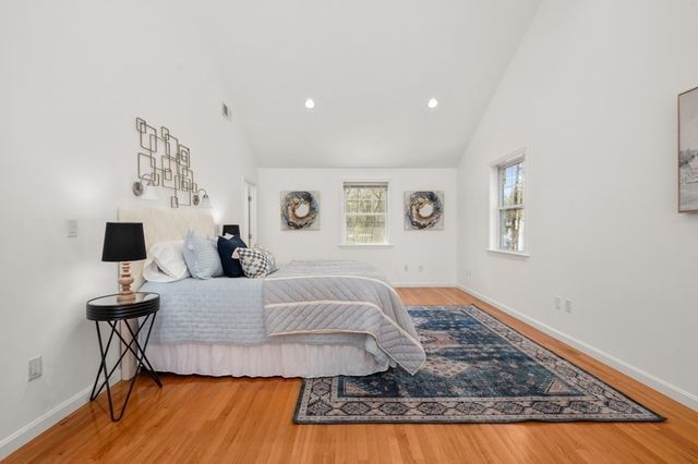 41 Merrimac St, Woburn, MA 01801