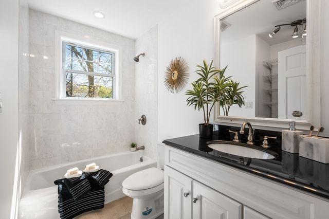 41 Merrimac St, Woburn, MA 01801