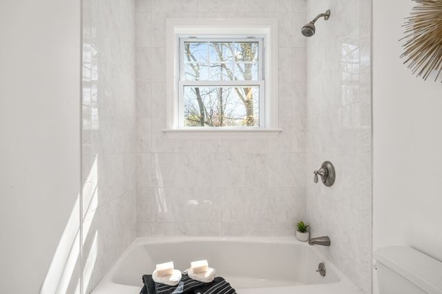 41 Merrimac St, Woburn, MA 01801