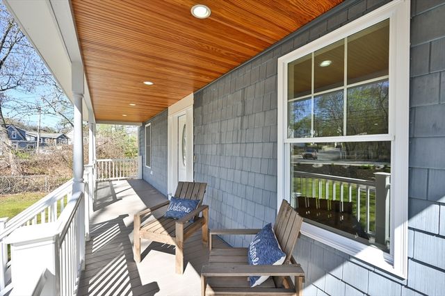 41 Merrimac St, Woburn, MA 01801