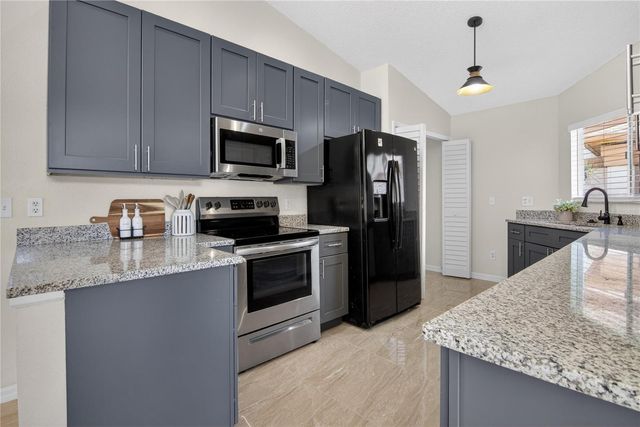 1484 AVLEIGH CIRCLE, Orlando, FL 32824