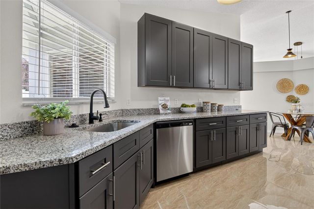 1484 AVLEIGH CIRCLE, Orlando, FL 32824