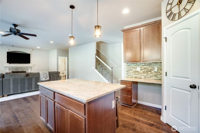 5913 164th Avenue Ct E, Sumner, WA 98390