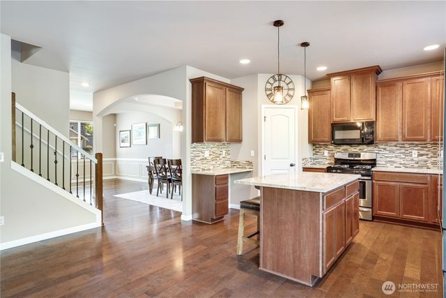 5913 164th Avenue Ct E, Sumner, WA 98390