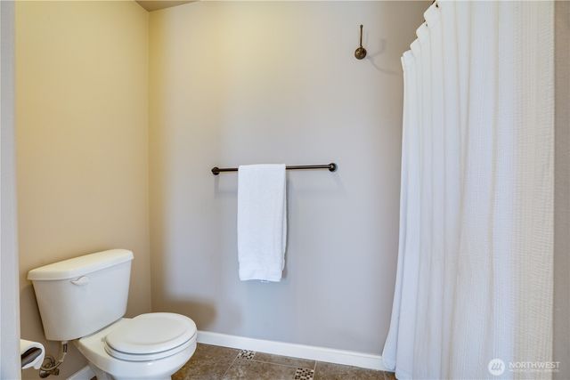 5913 164th Avenue Ct E, Sumner, WA 98390
