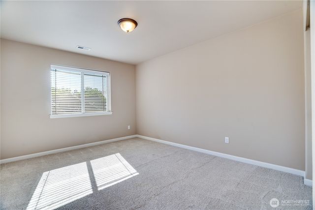 5913 164th Avenue Ct E, Sumner, WA 98390