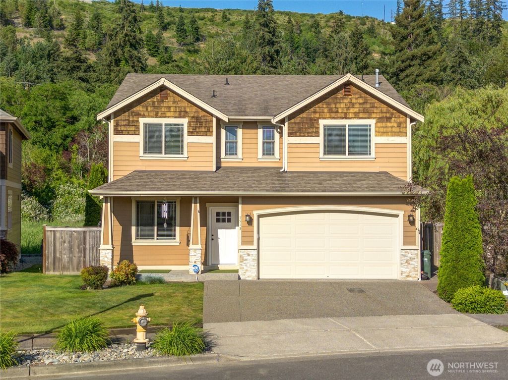 5913 164th Avenue Ct E, Sumner, WA 98390