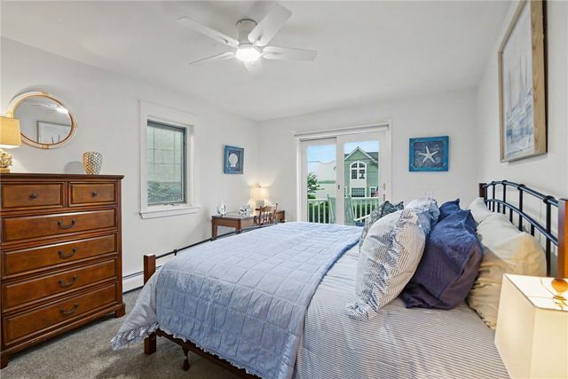 20 Roxbury Road, Narragansett, RI 02882