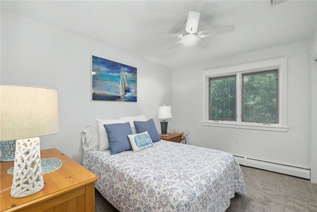 20 Roxbury Road, Narragansett, RI 02882