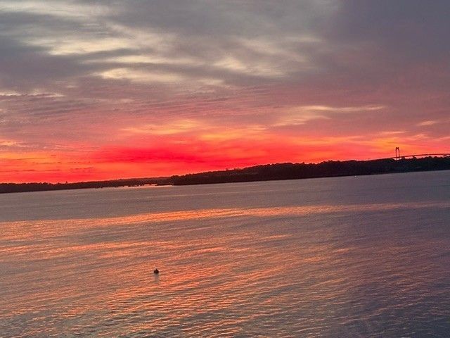 20 Roxbury Road, Narragansett, RI 02882