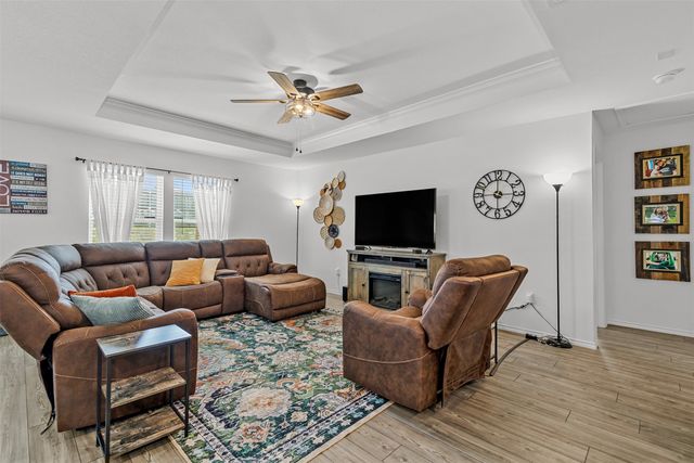 2101 Winding Creek Way, Denton, TX 76208