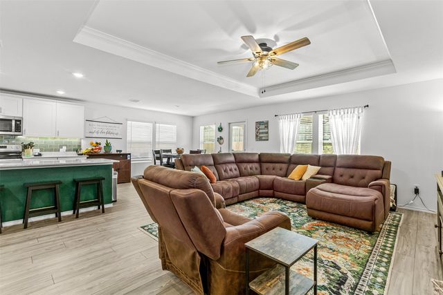 2101 Winding Creek Way, Denton, TX 76208