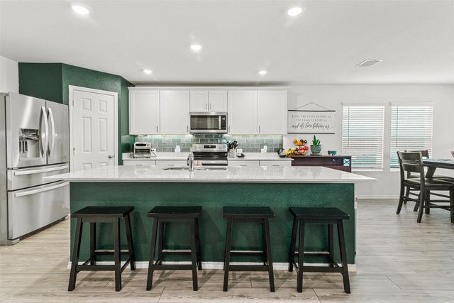 2101 Winding Creek Way, Denton, TX 76208