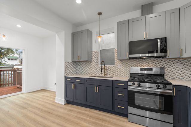 6407 S Paulina Street, Chicago, IL 60636