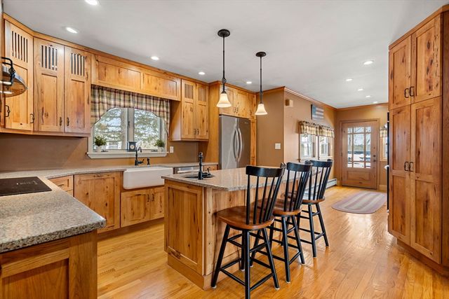 145 Forest St, Haverhill, MA 01832