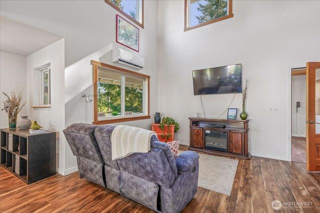 10520 100th Street Ct, Anderson Island, WA 98303