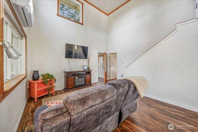 10520 100th Street Ct, Anderson Island, WA 98303