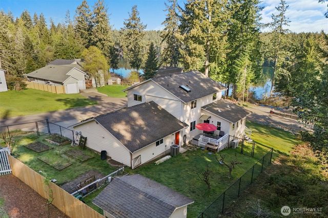 10520 100th Street Ct, Anderson Island, WA 98303