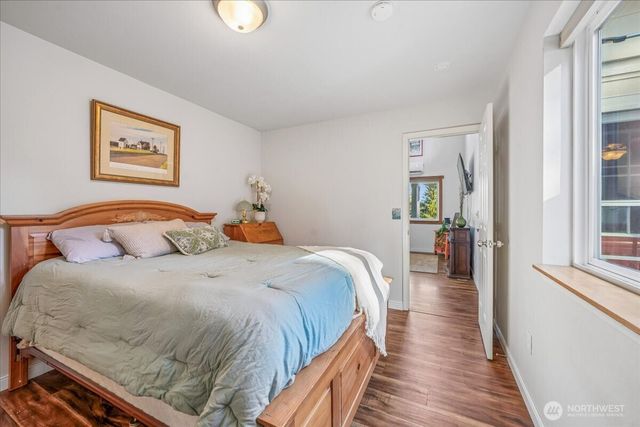 10520 100th Street Ct, Anderson Island, WA 98303