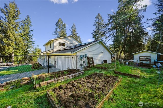 10520 100th Street Ct, Anderson Island, WA 98303
