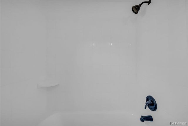 16546 Sussex St, Detroit, MI 48235