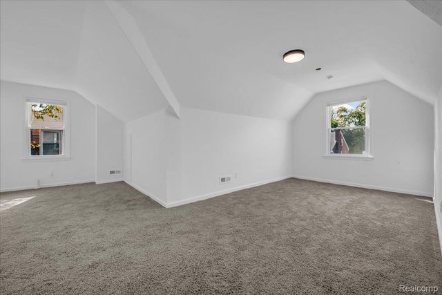 16546 Sussex St, Detroit, MI 48235