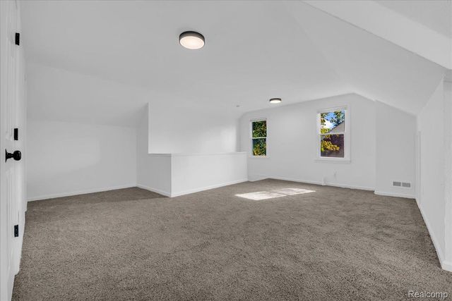 16546 Sussex St, Detroit, MI 48235