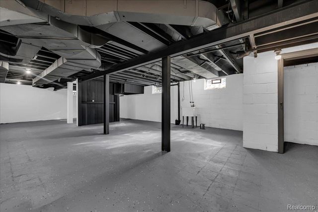 16546 Sussex St, Detroit, MI 48235