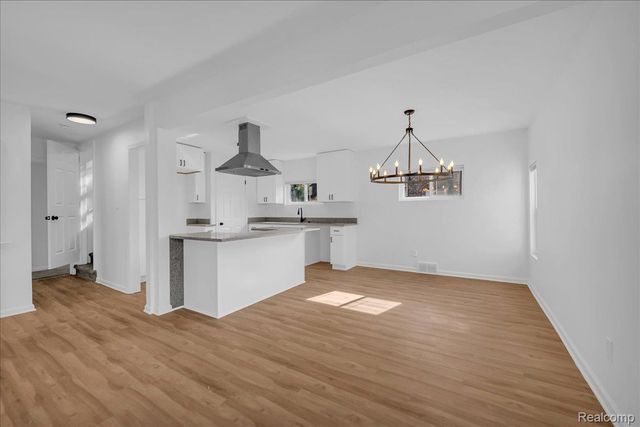 16546 Sussex St, Detroit, MI 48235