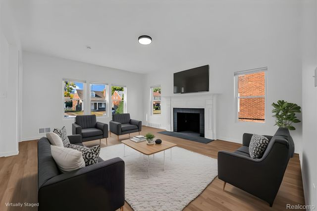 16546 Sussex St, Detroit, MI 48235