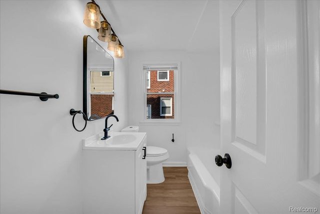 16546 Sussex St, Detroit, MI 48235