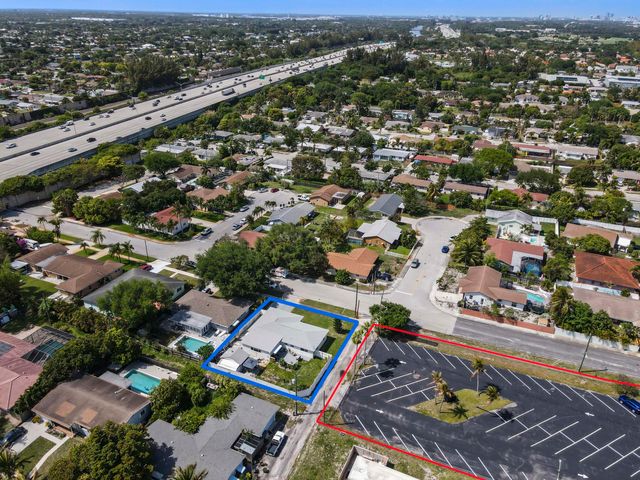 1737 N 14th Avenue N, Lake Worth Beach, FL 33460