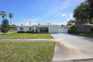 1737 N 14th Avenue N, Lake Worth Beach, FL 33460