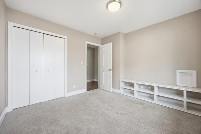 813 17th Street S, Fargo, ND 58103