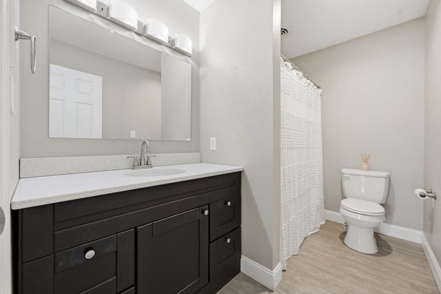 813 17th Street S, Fargo, ND 58103