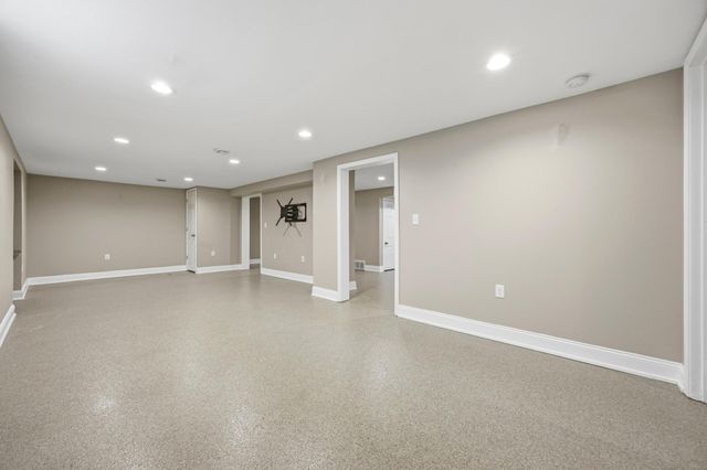 813 17th Street S, Fargo, ND 58103