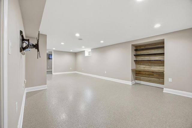 813 17th Street S, Fargo, ND 58103