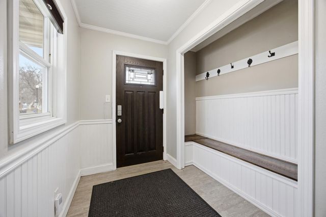 813 17th Street S, Fargo, ND 58103