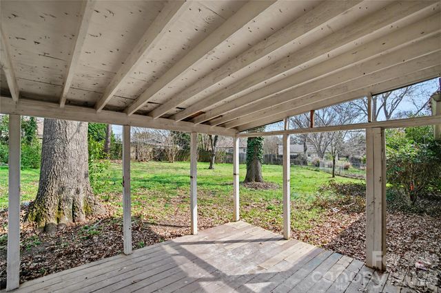 8205 Meadowind Circle, Charlotte, NC 28226