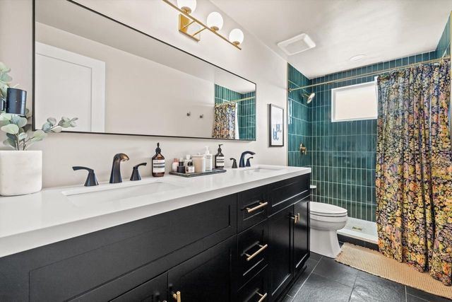 2219 17th AVENUE, Kenosha, WI 53140