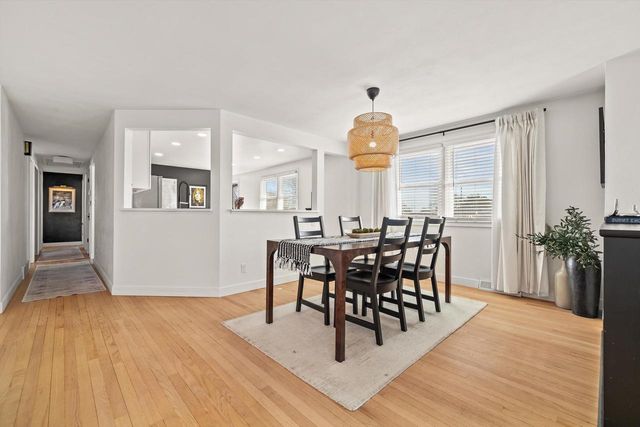 2219 17th AVENUE, Kenosha, WI 53140