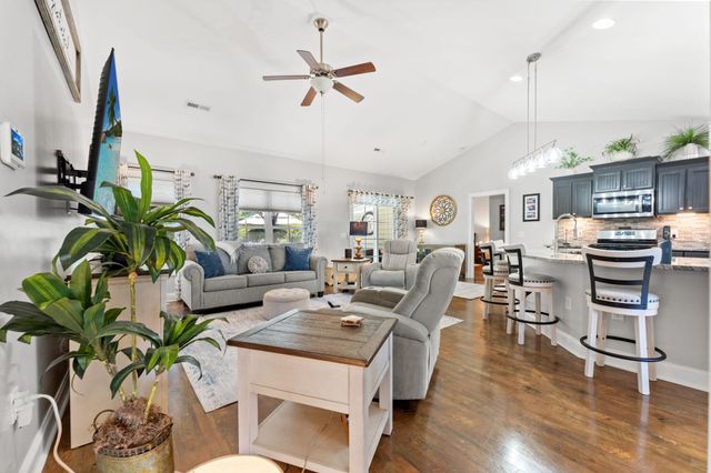 249 Maple Oak Dr., Conway, SC 29526