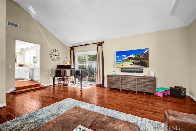 11872 Reagan, Los Alamitos, CA 90720